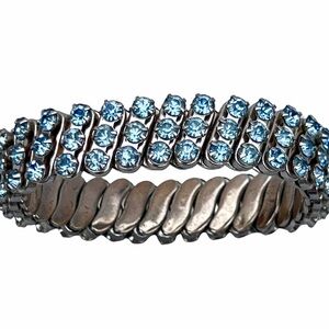 Vintage sparkly blue rhinestone and silver expandable band bracelet